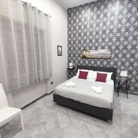 Vista Sull'eremo Neapol